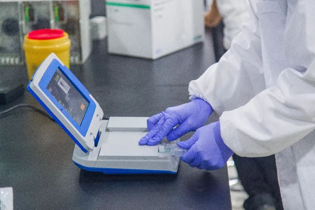 ST2000��ʽѪ?d��)�����x